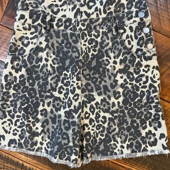 Molly Green JESSIE CHEETAH OVERALLS Women’s Medium - Picture 6 of 11
